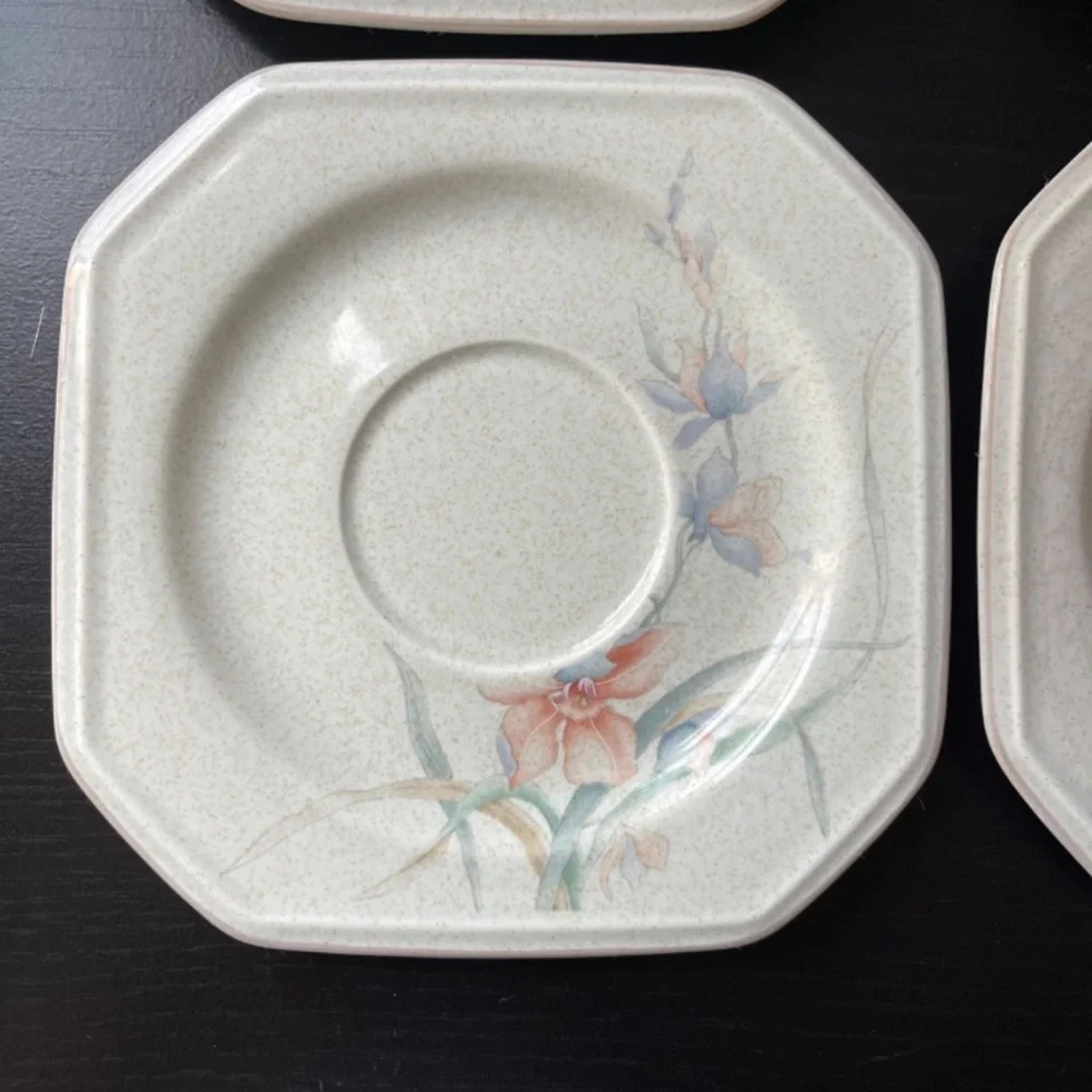 Mikasa Melissa Set of 4 Saucer Plates Floral Casual Moods Vintage Japan